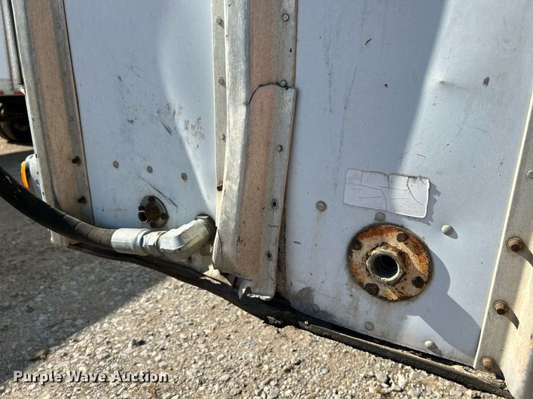 image for item NR9412 2005 Imco walking floor trailer