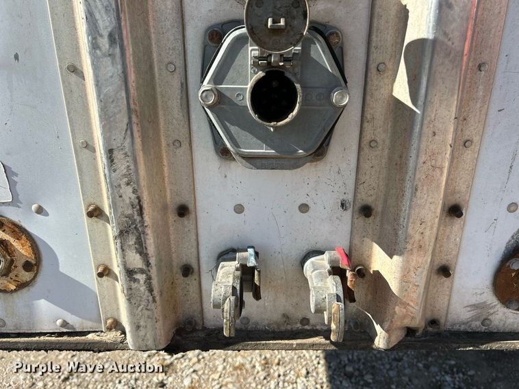 image for item NR9412 2005 Imco walking floor trailer