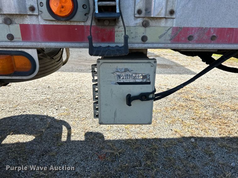 image for item NR9412 2005 Imco walking floor trailer