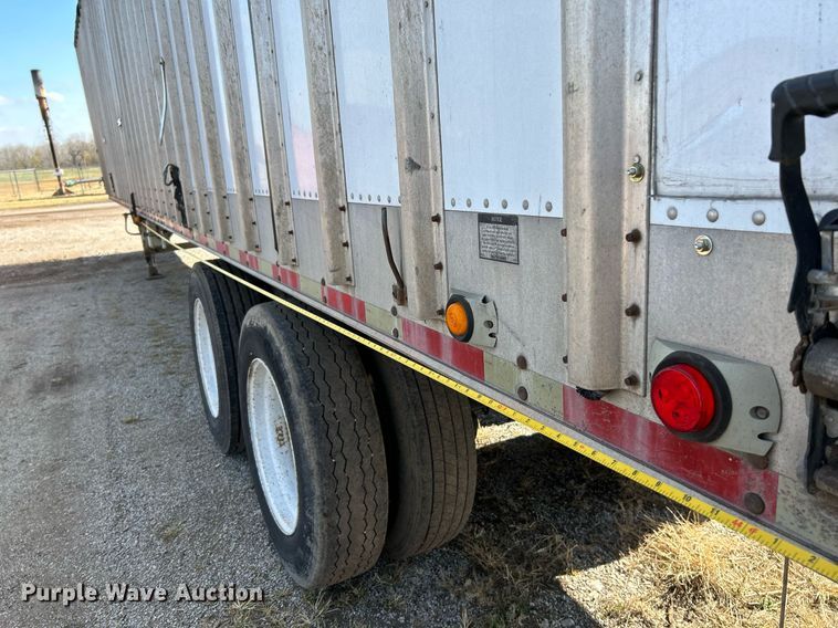 image for item NR9412 2005 Imco walking floor trailer