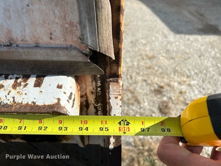 image for item NR9412 2005 Imco walking floor trailer