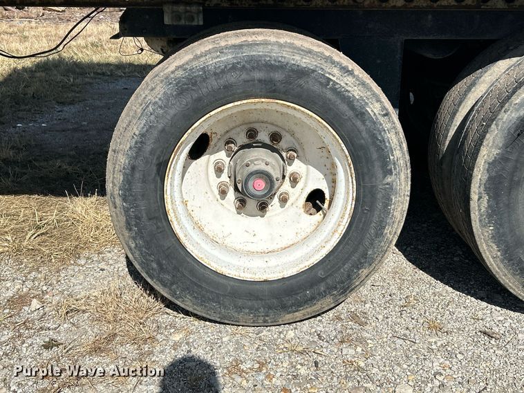 image for item NR9412 2005 Imco walking floor trailer