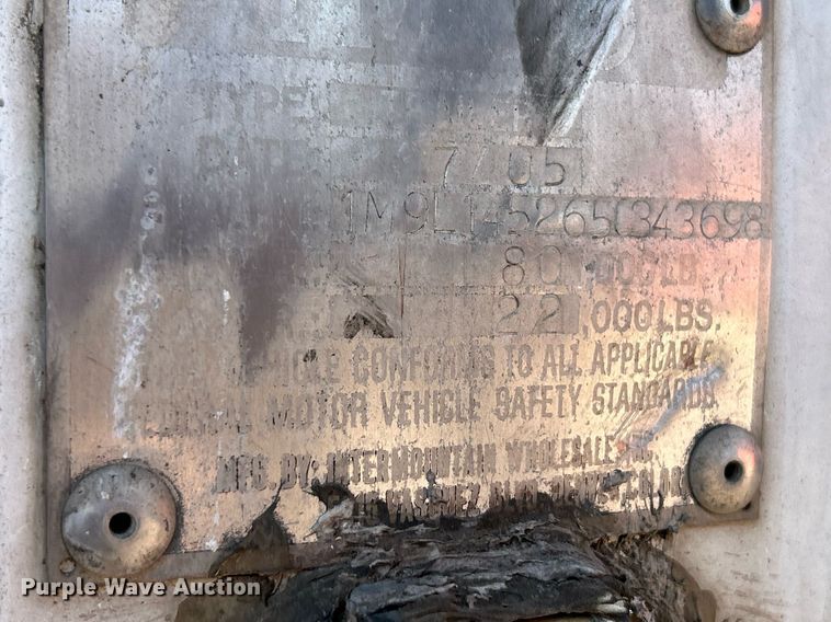 image for item NR9412 2005 Imco walking floor trailer