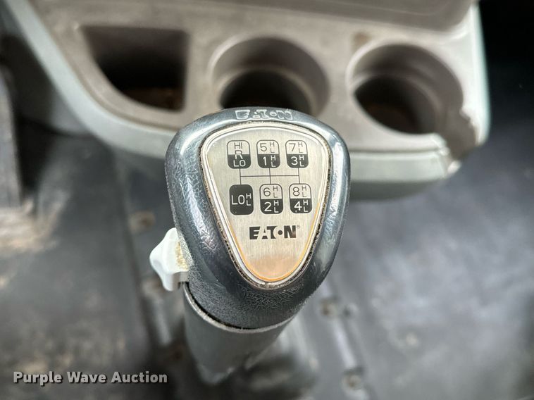 image for item NU9340 2018 Kenworth  T680 semi truck