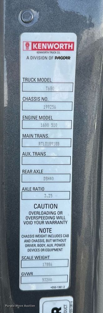 image for item NU9340 2018 Kenworth  T680 semi truck