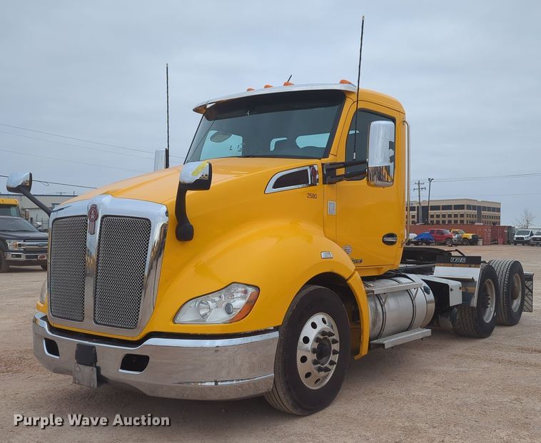 image for item NZ9270 2019 Kenworth  T680 semi truck