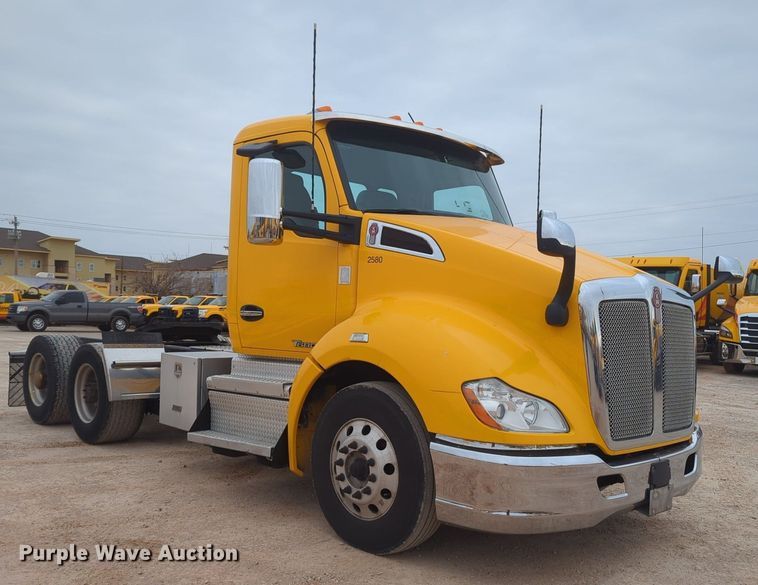 image for item NZ9270 2019 Kenworth  T680 semi truck
