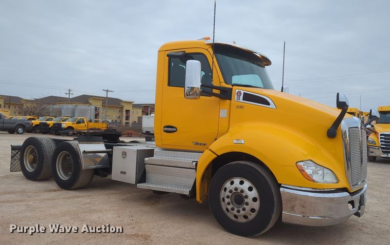 image for item NZ9270 2019 Kenworth  T680 semi truck