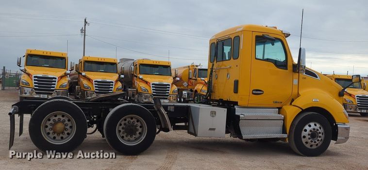 image for item NZ9270 2019 Kenworth  T680 semi truck