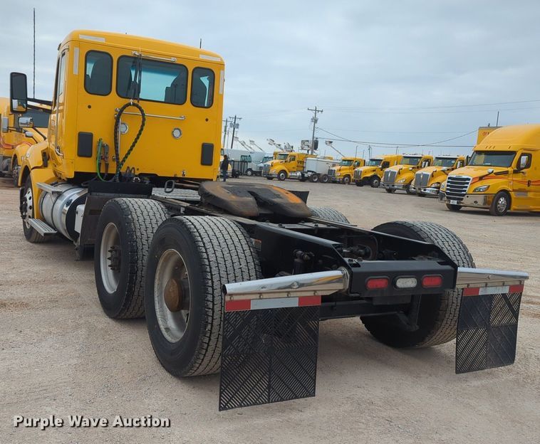 image for item NZ9270 2019 Kenworth  T680 semi truck