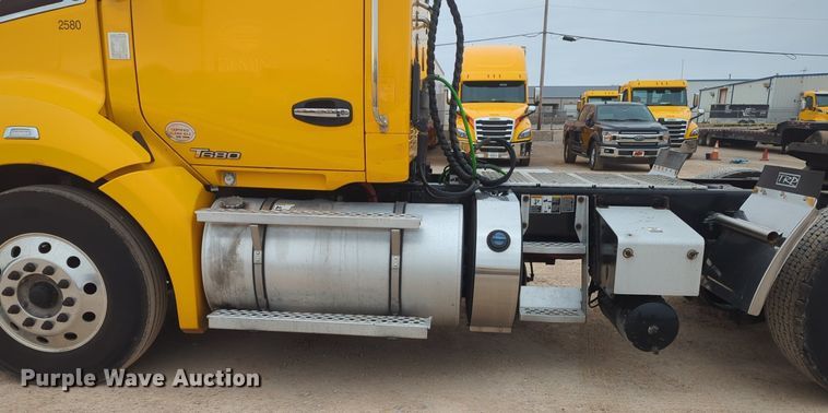 image for item NZ9270 2019 Kenworth  T680 semi truck