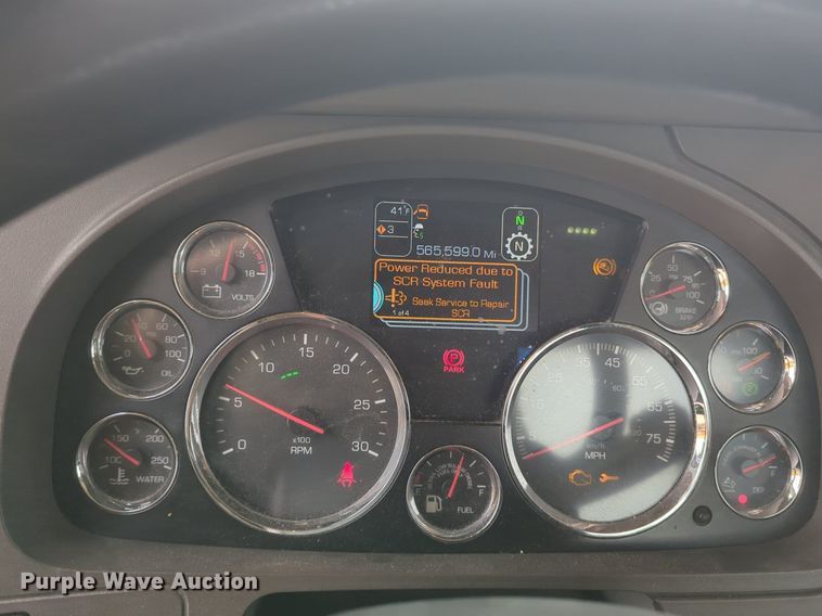 image for item NZ9270 2019 Kenworth  T680 semi truck