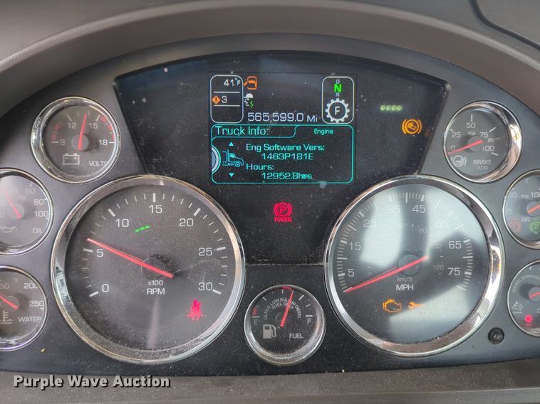 image for item NZ9270 2019 Kenworth  T680 semi truck