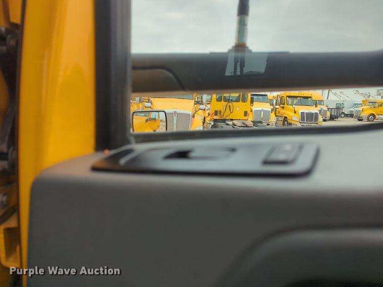 image for item NZ9270 2019 Kenworth  T680 semi truck