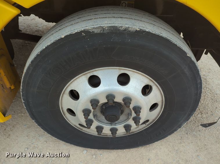 image for item NZ9270 2019 Kenworth  T680 semi truck