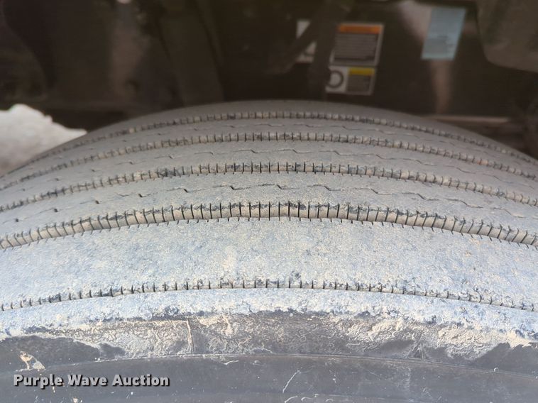 image for item NZ9270 2019 Kenworth  T680 semi truck