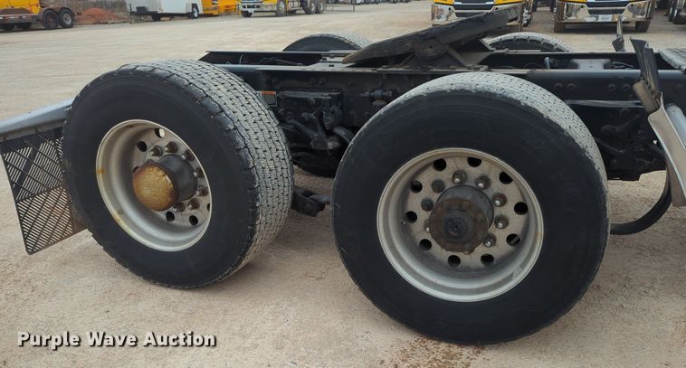 image for item NZ9270 2019 Kenworth  T680 semi truck