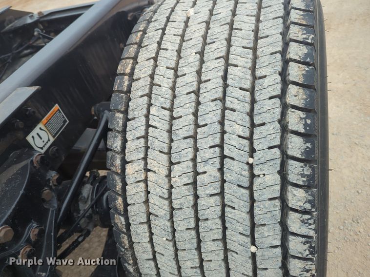 image for item NZ9270 2019 Kenworth  T680 semi truck