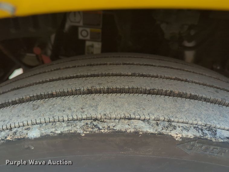 image for item NZ9270 2019 Kenworth  T680 semi truck