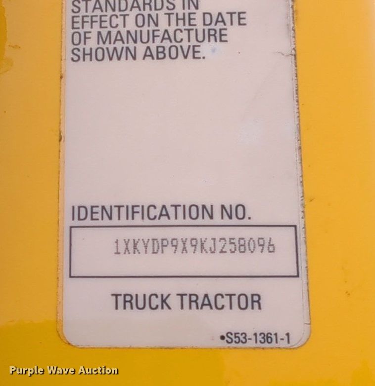 image for item NZ9270 2019 Kenworth  T680 semi truck