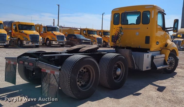 image for item NZ9272 2020 Kenworth T680 semi truck