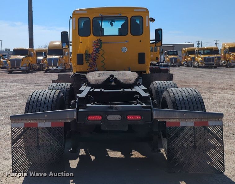 image for item NZ9272 2020 Kenworth T680 semi truck