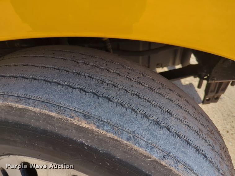 image for item NZ9272 2020 Kenworth T680 semi truck