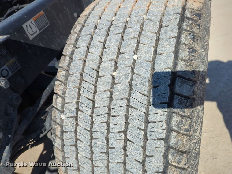 image for item NZ9272 2020 Kenworth T680 semi truck