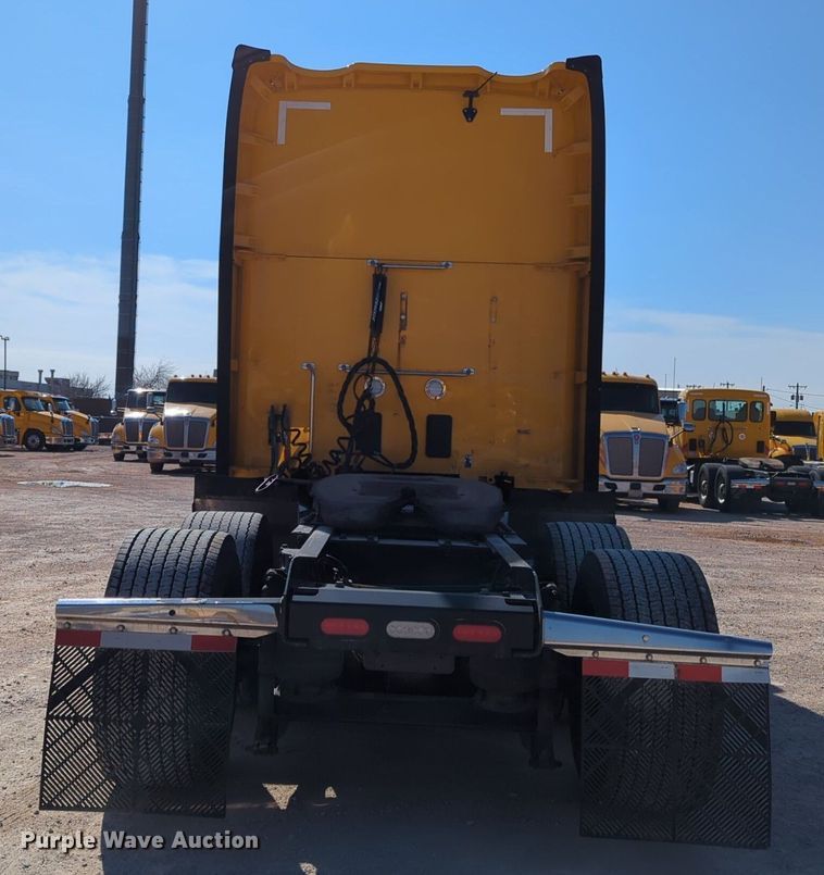 image for item NZ9280 2020 Kenworth T680 semi truck