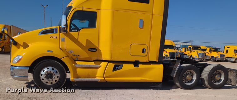 image for item NZ9280 2020 Kenworth T680 semi truck