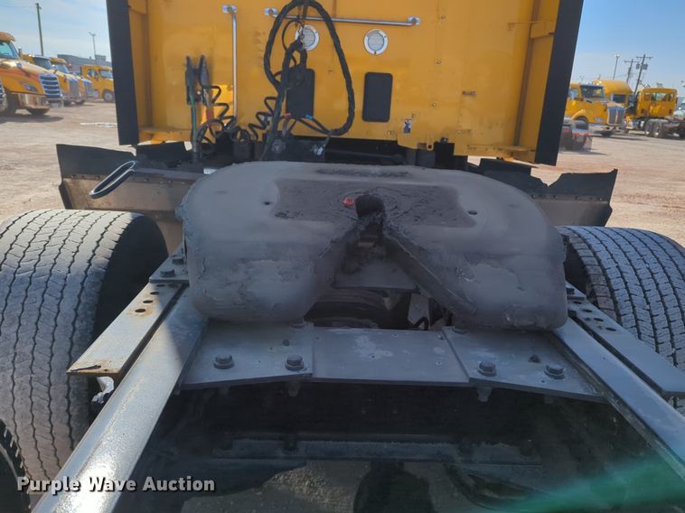 image for item NZ9280 2020 Kenworth T680 semi truck