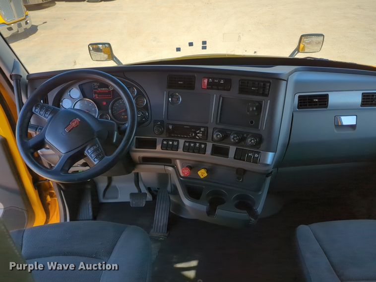 image for item NZ9280 2020 Kenworth T680 semi truck