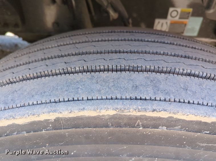 image for item NZ9280 2020 Kenworth T680 semi truck