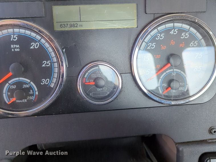 image for item NZ9281 2018 Freightliner  Cascadia 125 semi truck