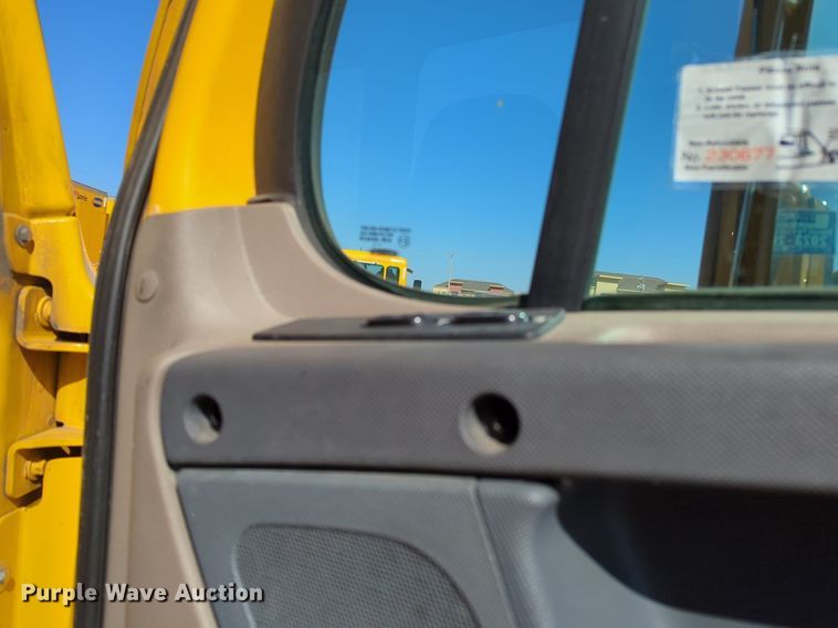 image for item NZ9281 2018 Freightliner  Cascadia 125 semi truck