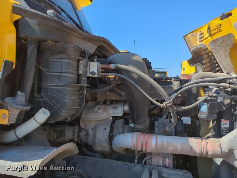 image for item NZ9281 2018 Freightliner  Cascadia 125 semi truck