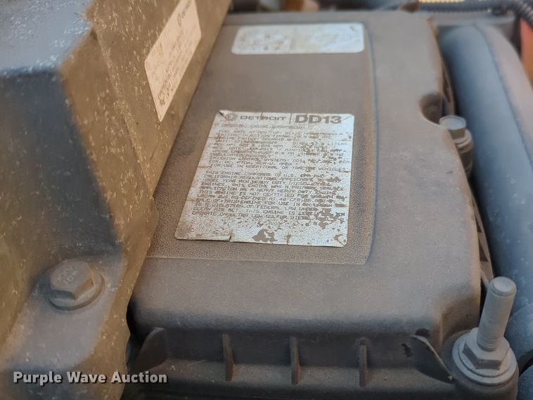 image for item NZ9281 2018 Freightliner  Cascadia 125 semi truck