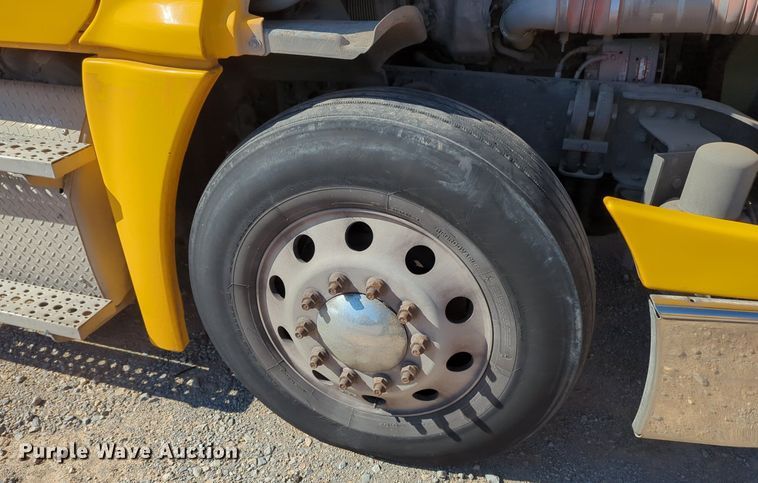 image for item NZ9281 2018 Freightliner  Cascadia 125 semi truck