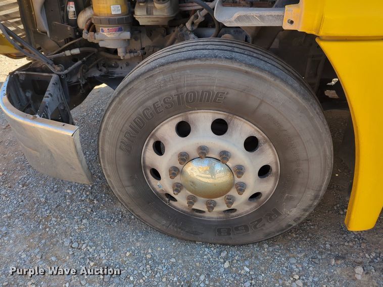 image for item NZ9281 2018 Freightliner  Cascadia 125 semi truck