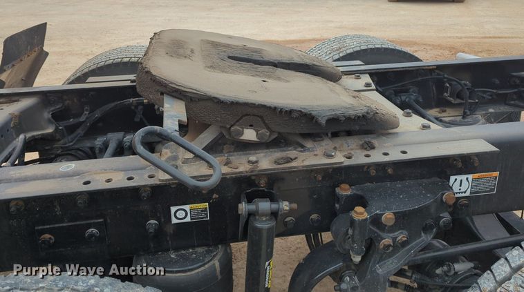 image for item NZ9282 2020 Kenworth  T680 semi truck