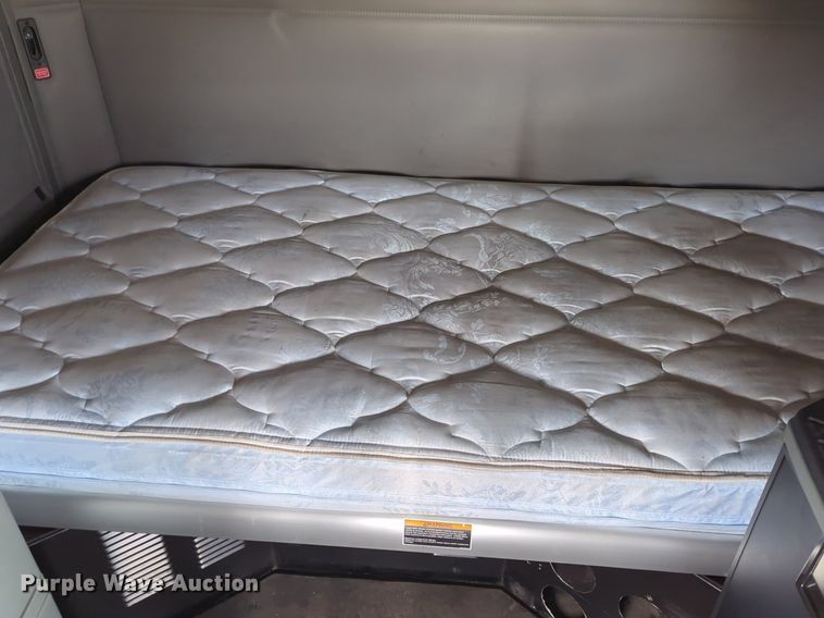 image for item NZ9282 2020 Kenworth  T680 semi truck