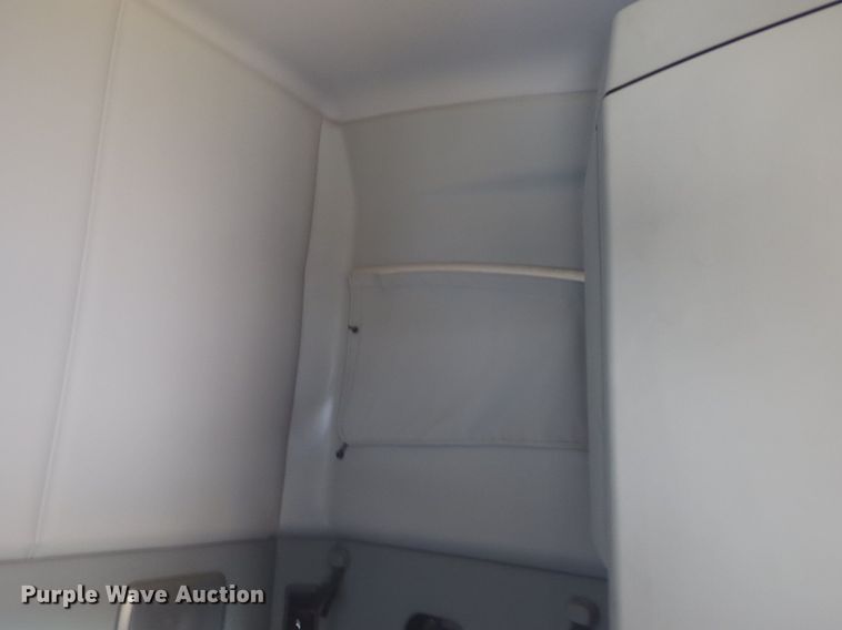 image for item NZ9282 2020 Kenworth  T680 semi truck