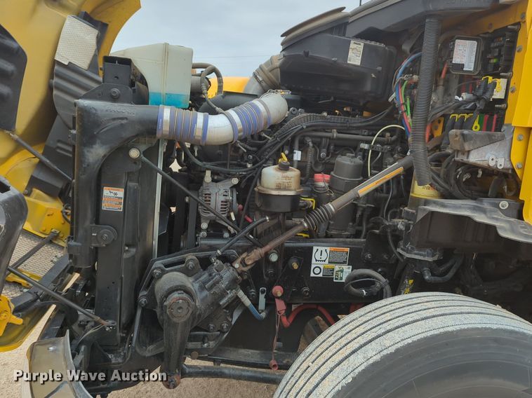 image for item NZ9282 2020 Kenworth  T680 semi truck