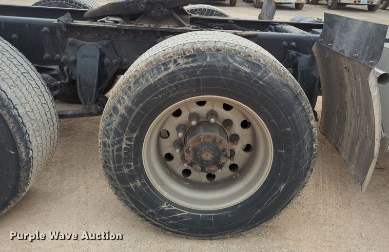 image for item NZ9283 2018 Freightliner Cascadia 125 semi truck