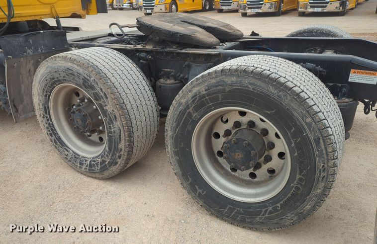 image for item NZ9283 2018 Freightliner Cascadia 125 semi truck