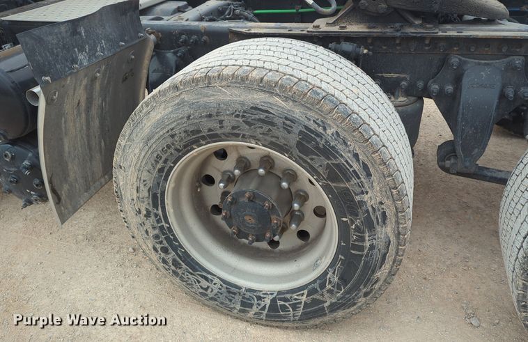 image for item NZ9283 2018 Freightliner Cascadia 125 semi truck