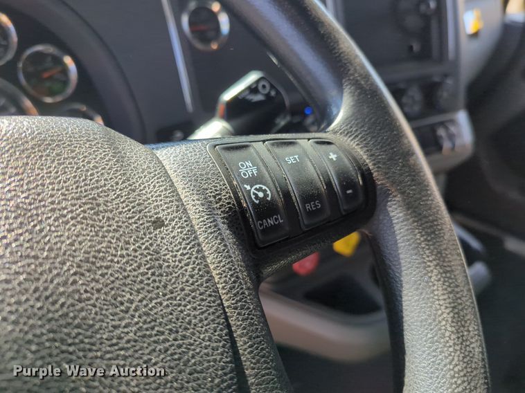 image for item NZ9284 2020 Kenworth T680 semi truck