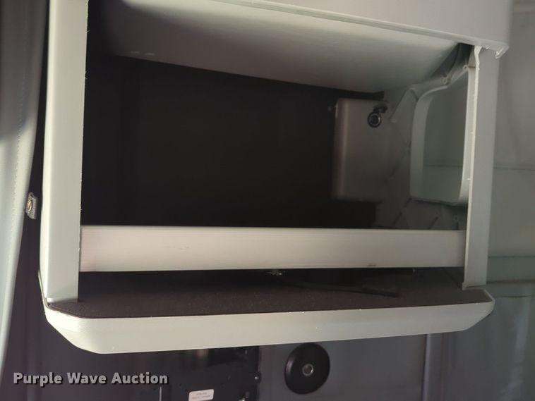 image for item NZ9284 2020 Kenworth T680 semi truck