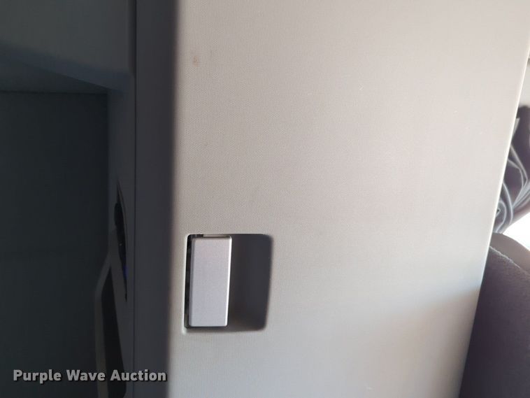 image for item NZ9284 2020 Kenworth T680 semi truck