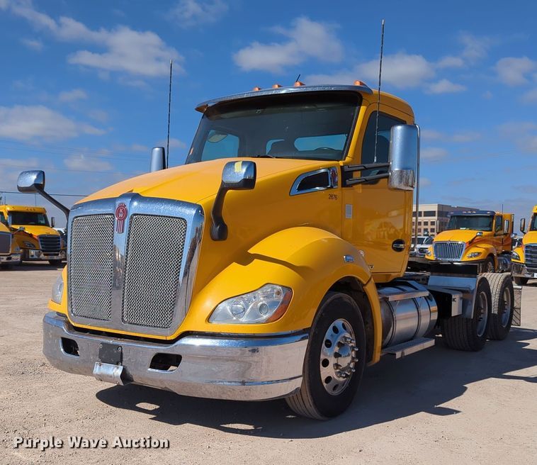image for item NZ9285 2020 Kenworth T680 semi truck